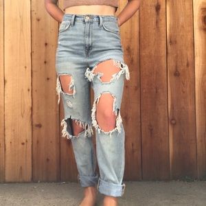 Urban outfitters ripped mom jeans
